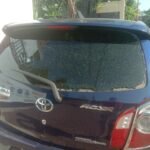 Mobil Warga Jalan Kandea Menjadi Korban Pengrusakan OTK Hingga Kaca Bagian Belakang Hancur